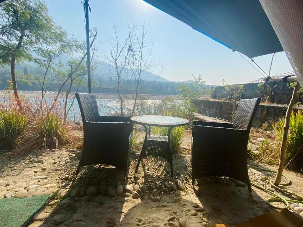 Готель Lushy Days Boom Camp Tanakpur Екстер'єр фото