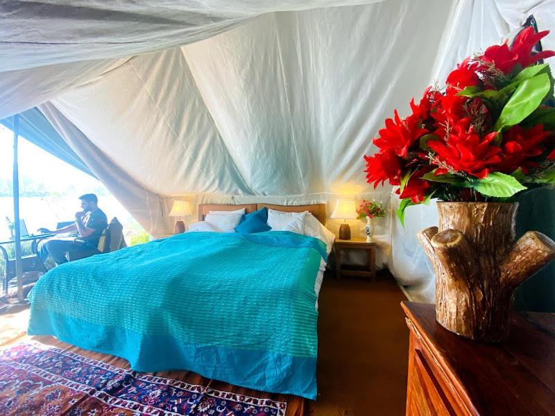 Готель Lushy Days Boom Camp Tanakpur Екстер'єр фото